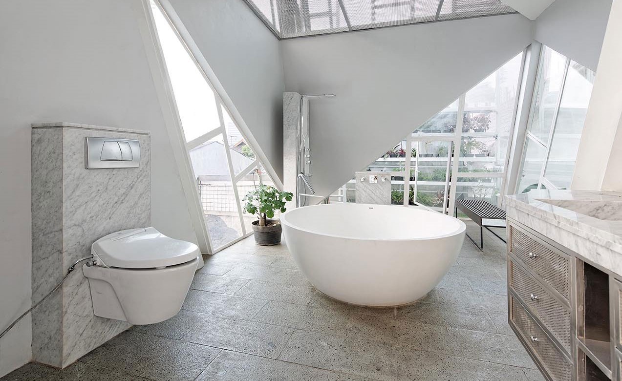 Dachbodenbadezimmer - Wie schafft man einen funktionalen Raum?