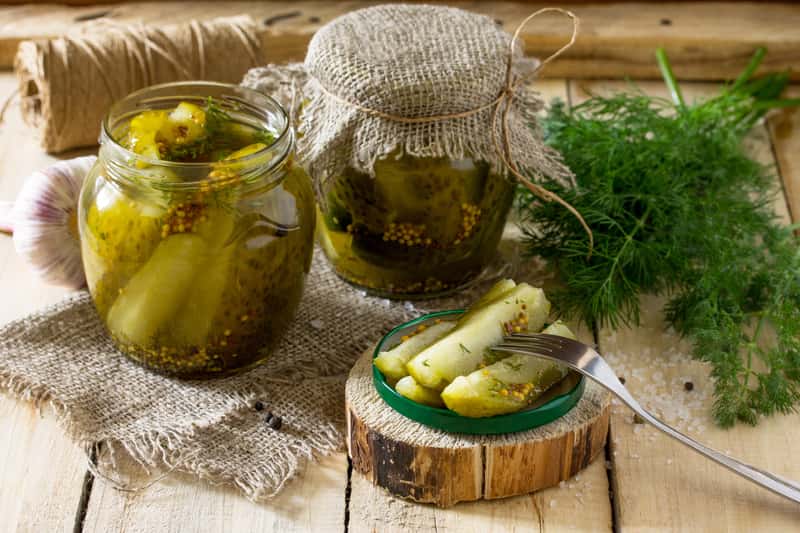 How to make pickles? Half sour pickles recipe