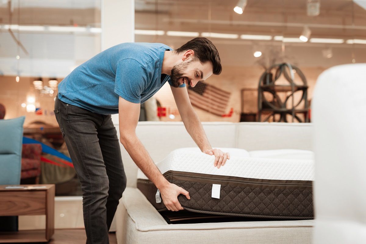 7 Best Mattress Deals for December 2022 | Check Reviews and Prices