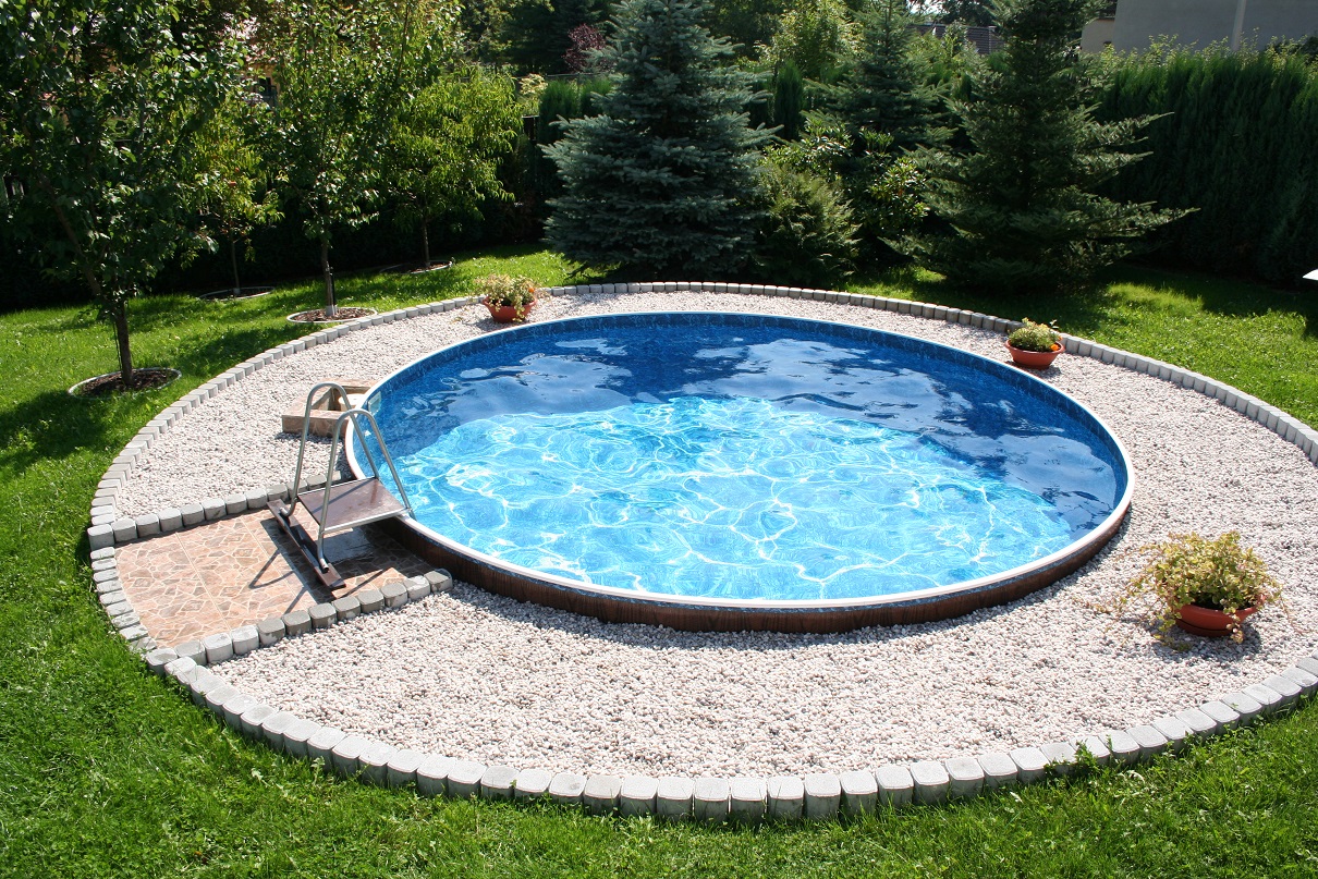 Are there any disadvantages of an above ground pool?