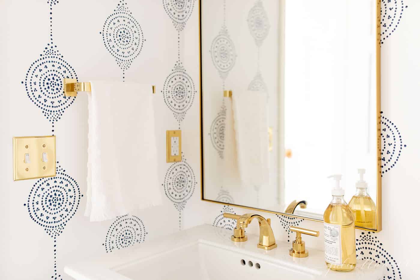 Are there any downsides of a wallpaper in the bathroom?