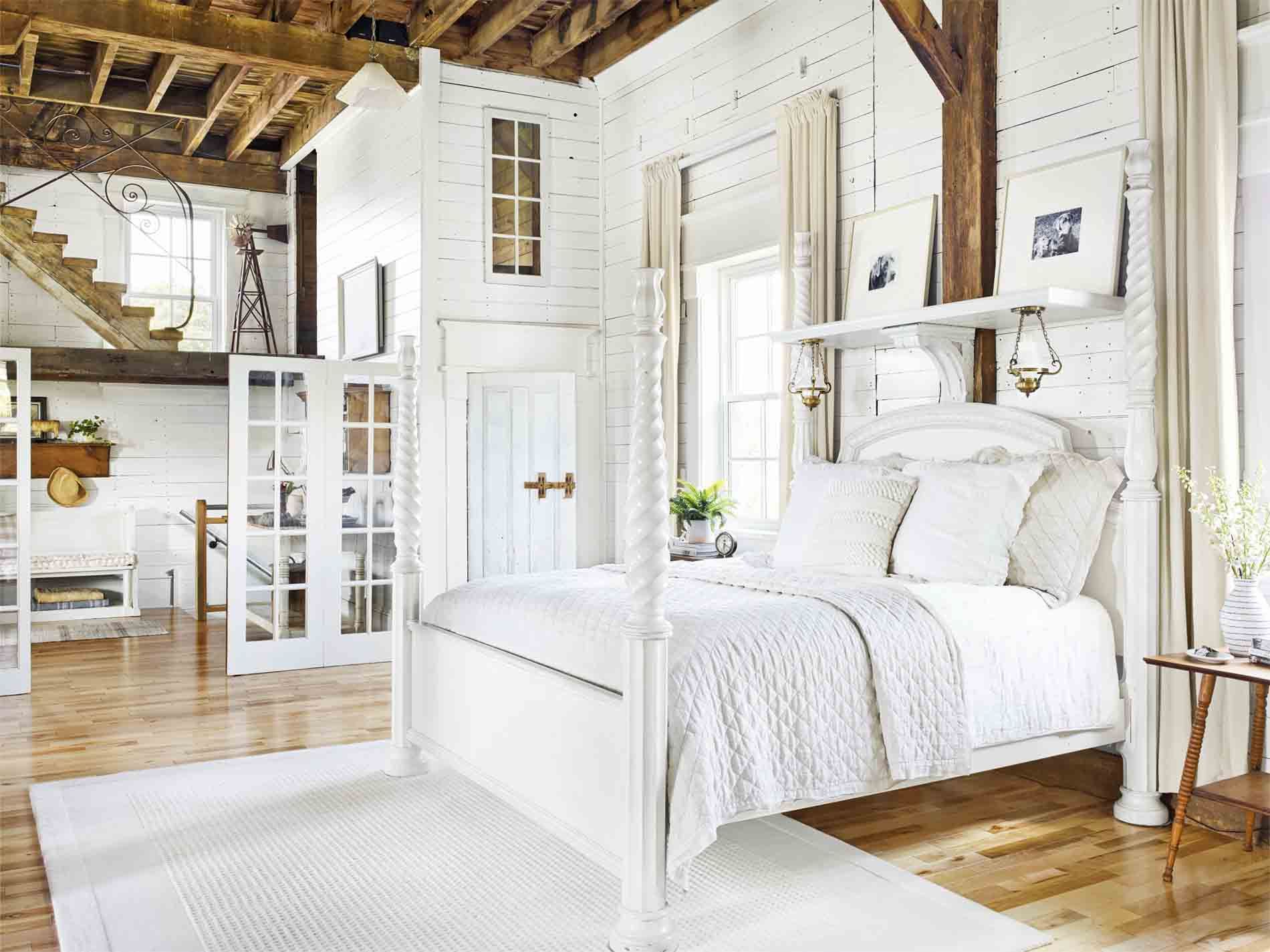 Weiße Schlafzimmer im skandinavischen Stil