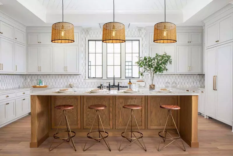 An interesting New Hamptons kitchen design