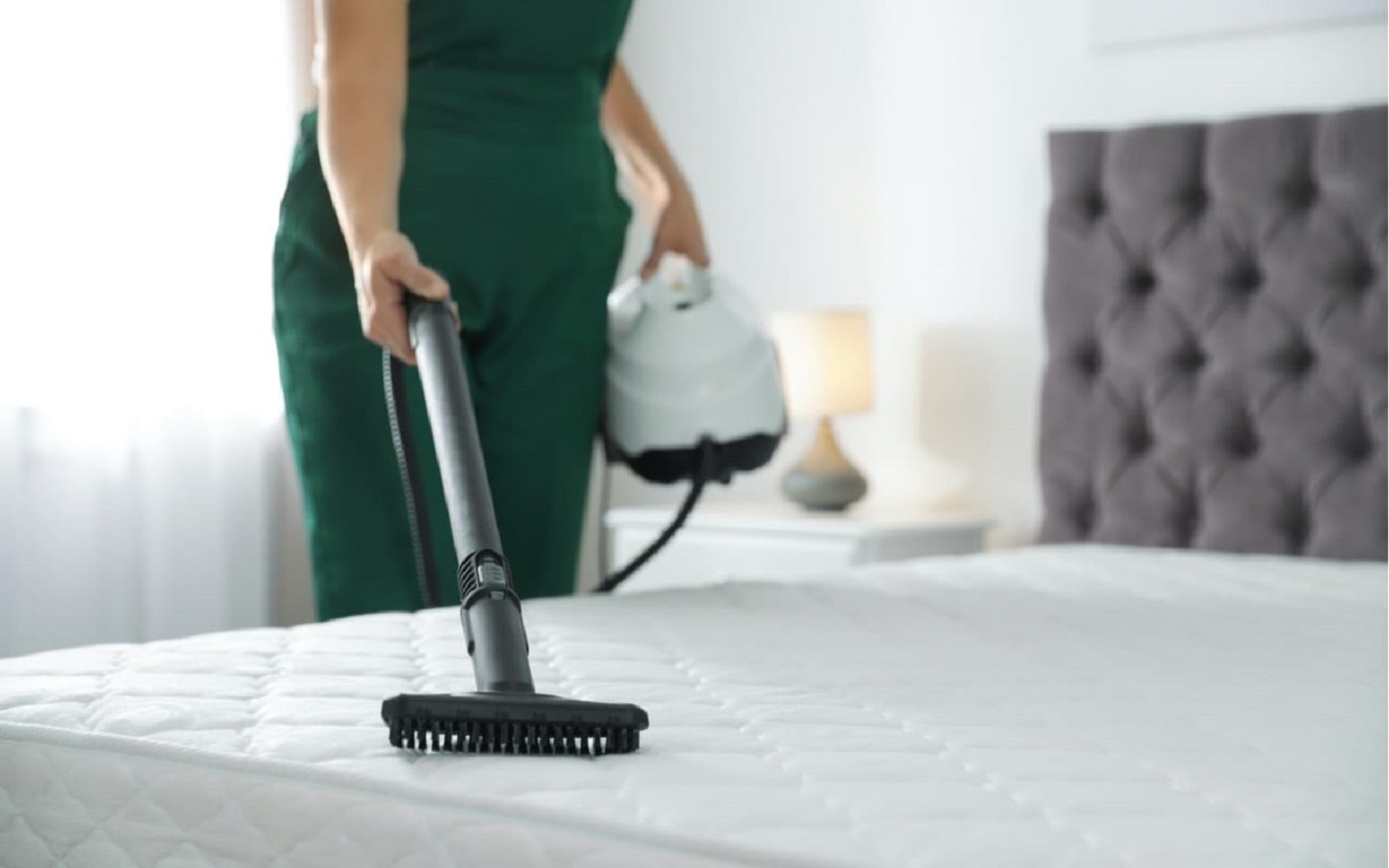 How to Clean a Mattress - 5 Effective Mattress Cleaning Methods