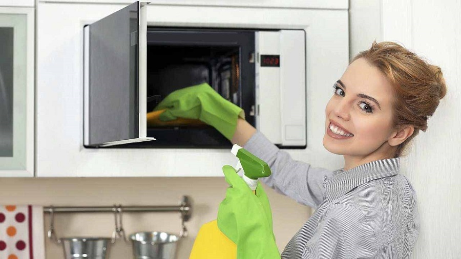 Cleaning microwave with store-bought products
