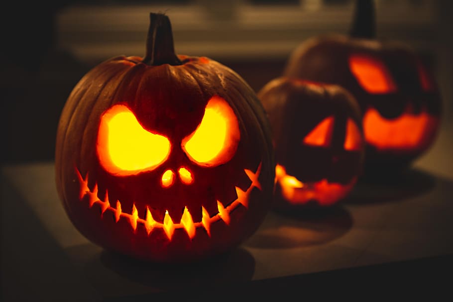 22 Halloween Pumpkin Ideas - Cute and Scary Pumpkin Patterns