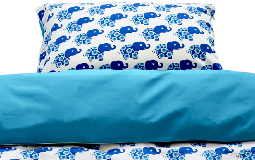 Linge de lit bleu indigo