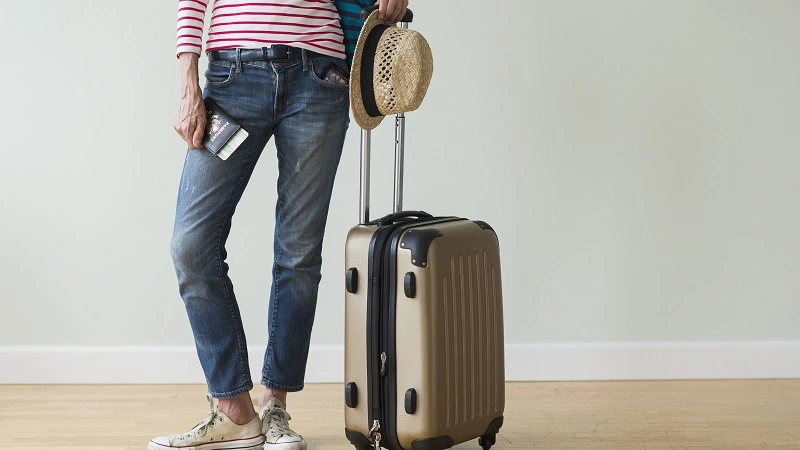 Wie packt man einen Koffer für den Urlaub?