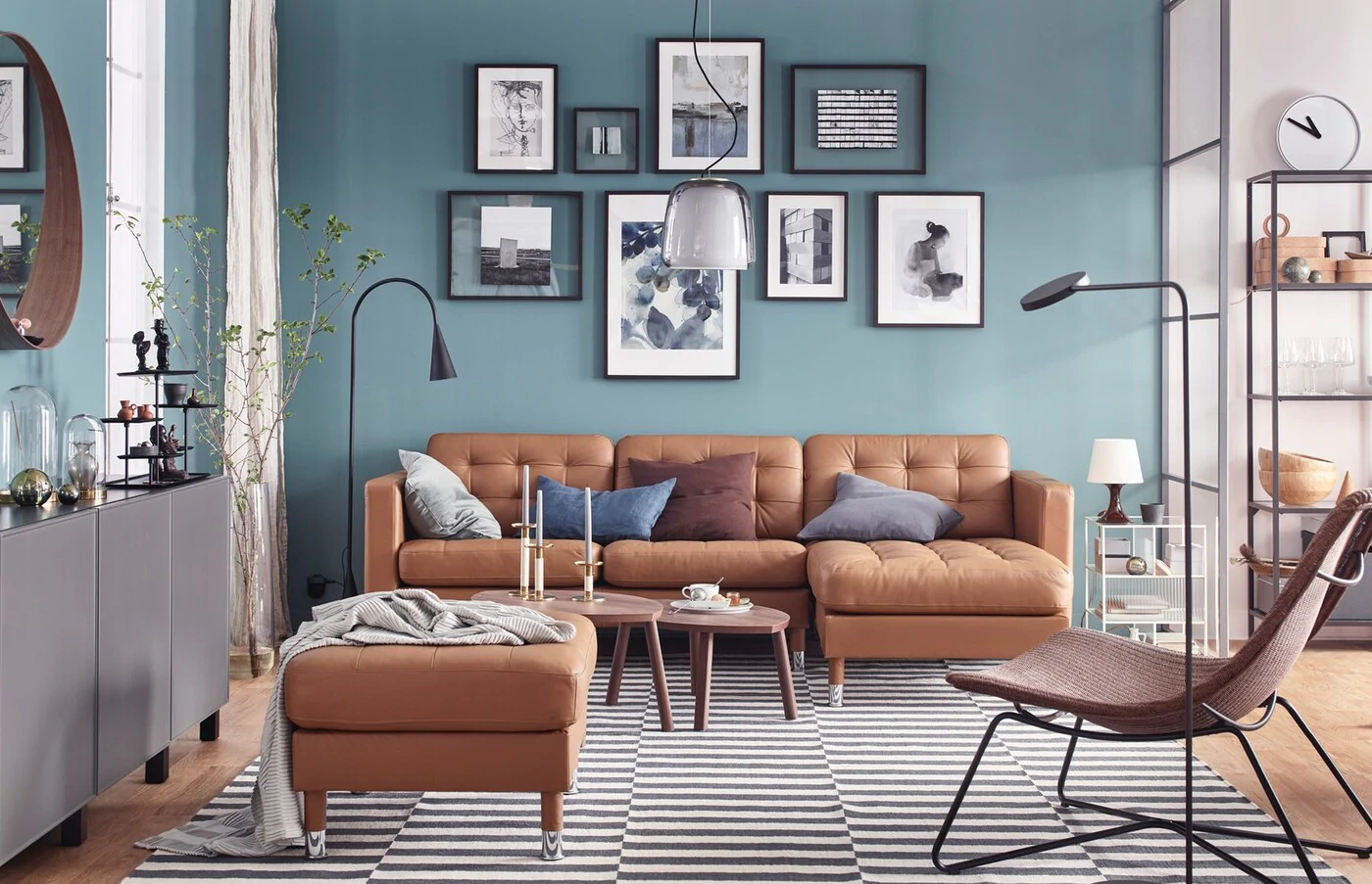 How to design a living room - turquoise and brown
