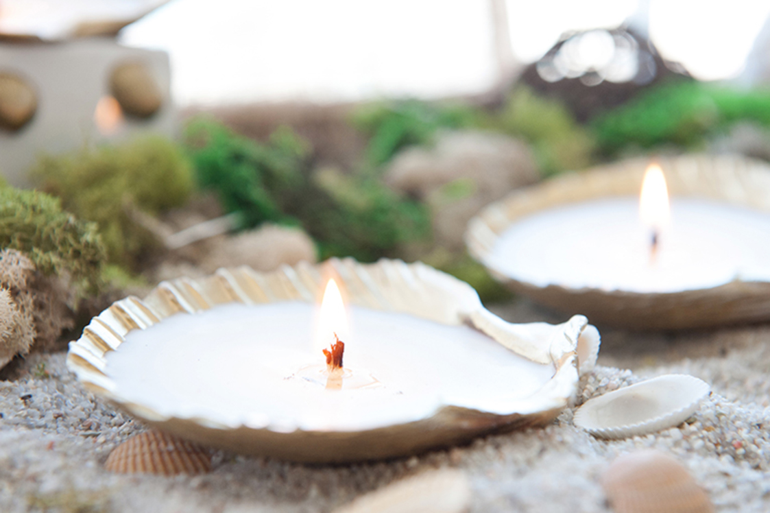 Holiday souvenirs - how to make a candle in a seashell?