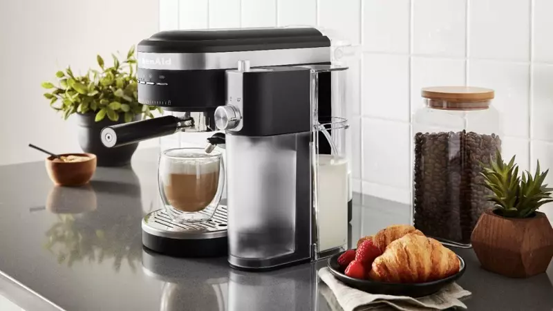 What are the top rated coffee machines for small kitchens?