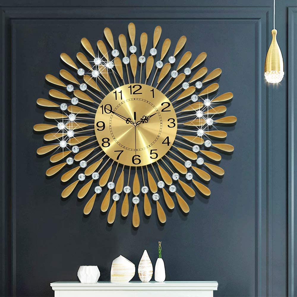Color gold - clock with crystals