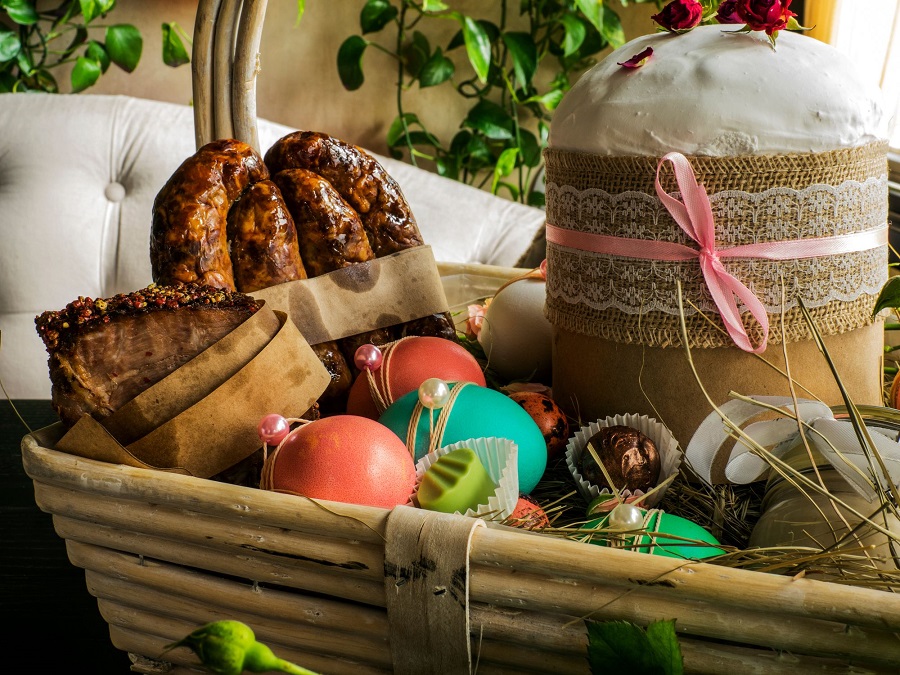 Wielkanocny koszyczek - skąd wzięła się ta tradycja?
