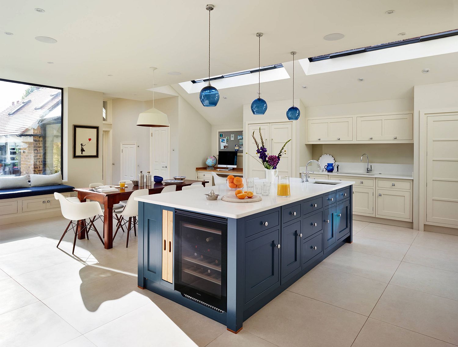 Beige kitchen design with blue