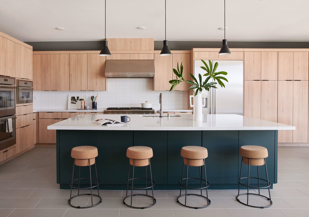 What colors are in a Scandinavian kitchen?