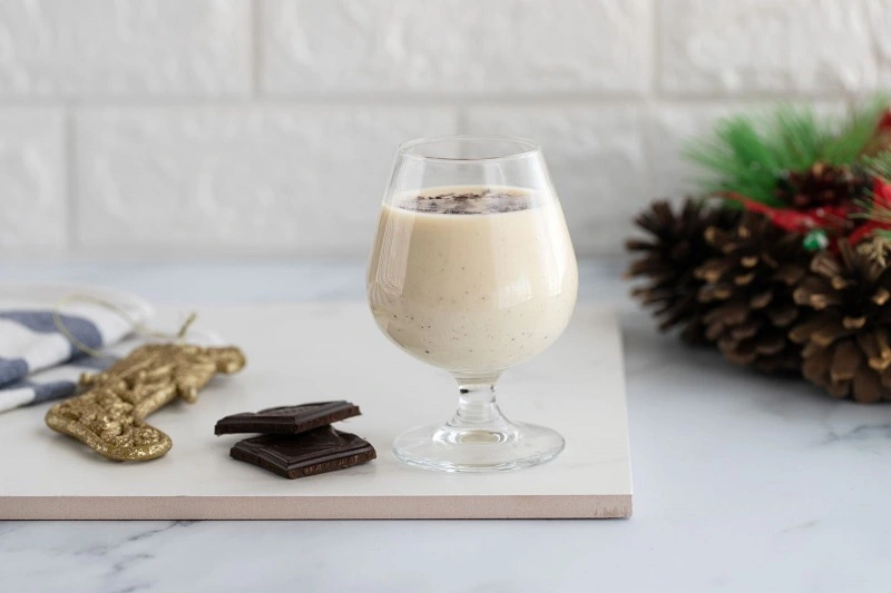 Coconut cream liqueur – an aromatic beverage... not only for Christmas