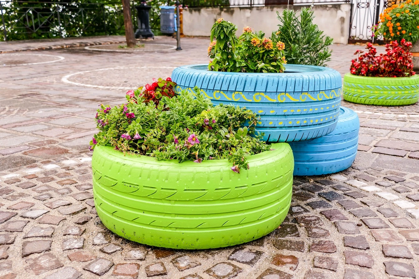 4 Ideas de Decoración con Neumáticos - Manualidades con Neumáticos para el Jardín