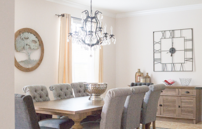 Ein elegantes und stilvolles Wohnzimmer - wie kann man darin Pastellfarben verwenden?