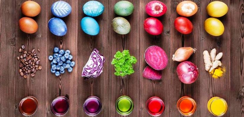 Easter eggs - natural egg dyes
