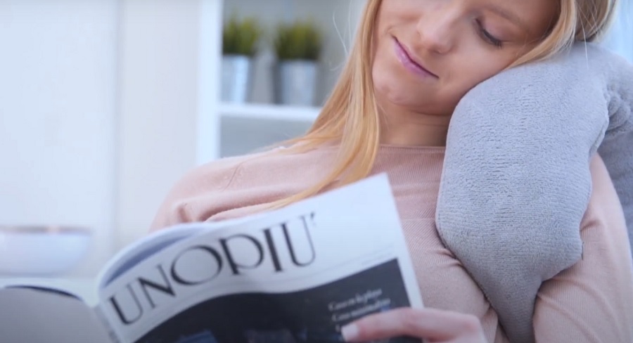 Massaging pillow -  a Christmas gift for mom who works a lot