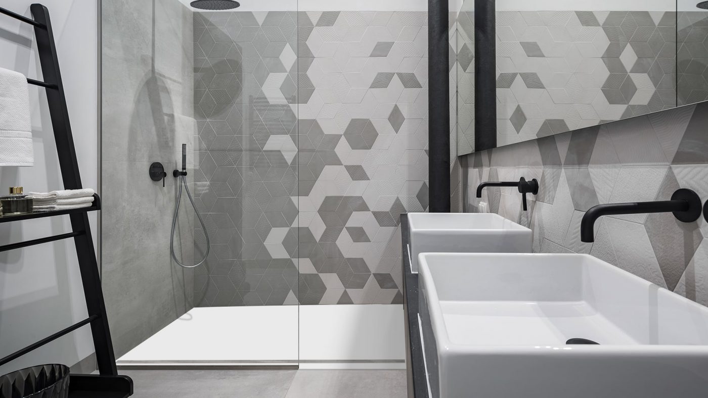 Curbless shower - interesting tiles