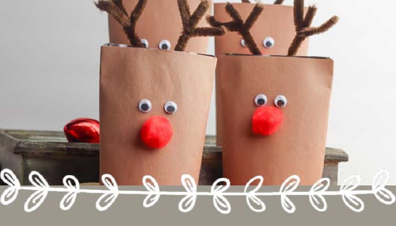 Reno navideño de papel - ideas de decoración de ventanas para Navidad