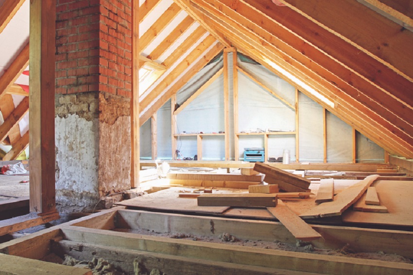 Come preparare la soffitta per il design di un soggiorno?
