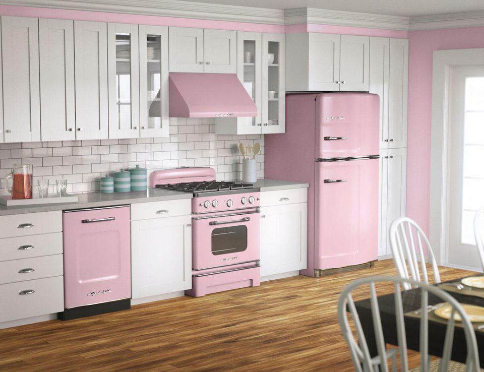 Electrodomésticos de color rosa - Cocina rural francesa