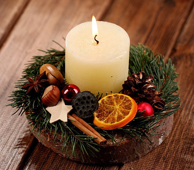 A small Christmas centerpiece with dried fruit
