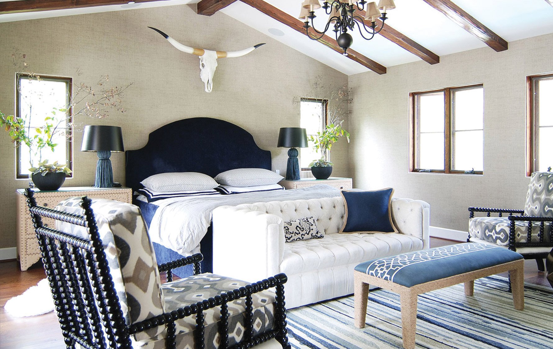 Bedroom color ideas - blue furniture