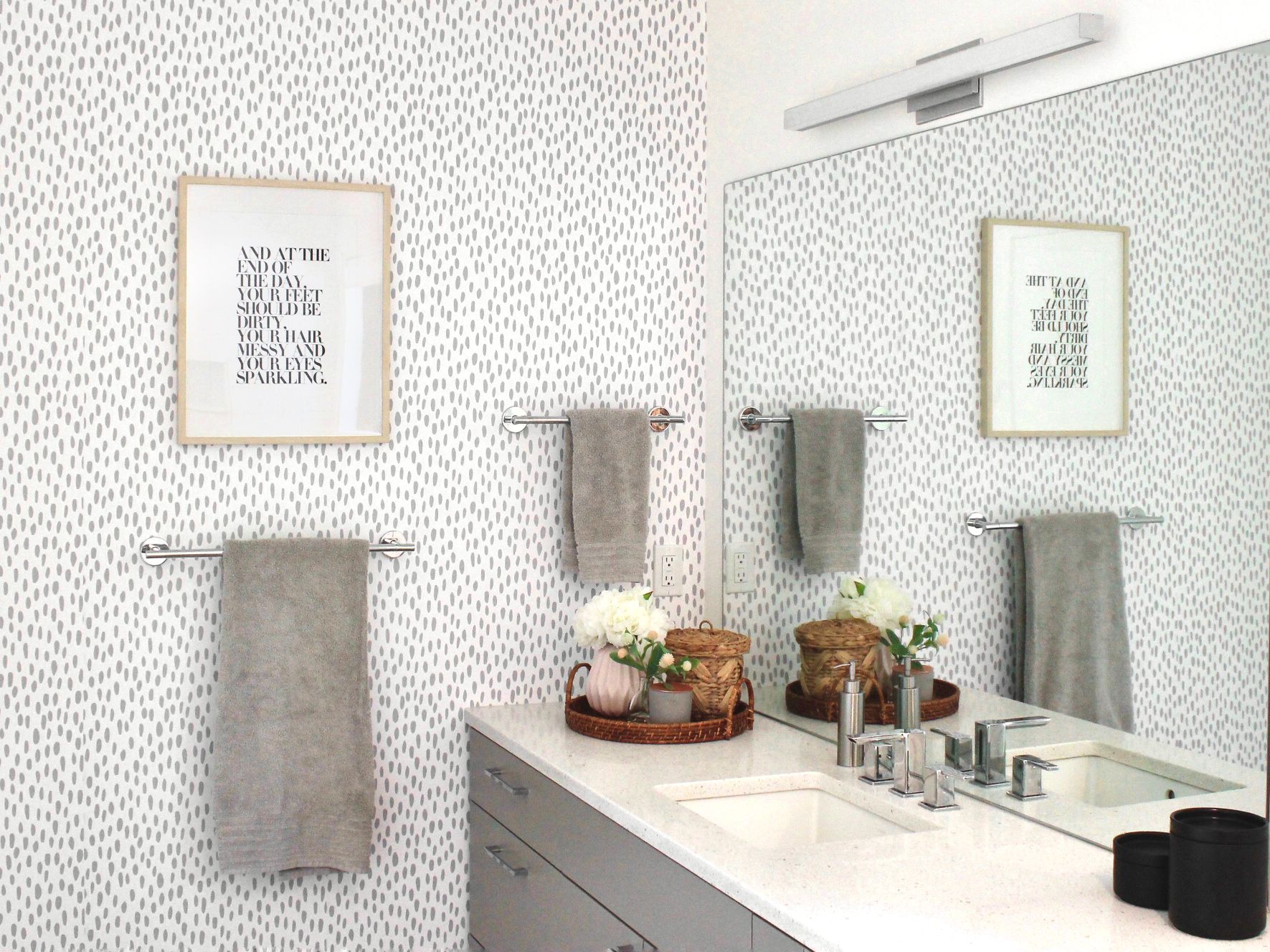 White and grey bathroom - interesting wall