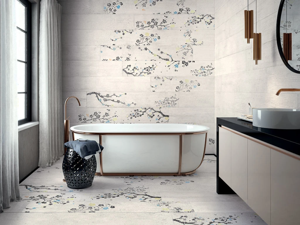 Salle de bains grise - motif floral
