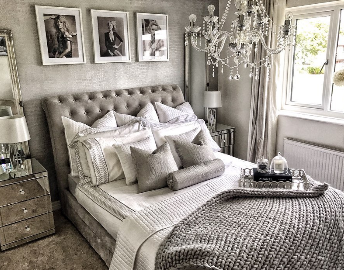 Ideas de dormitorios elegantes - un dormitorio gris glamuroso