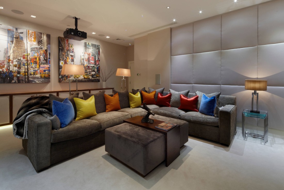 Taupe color - a modern living room design