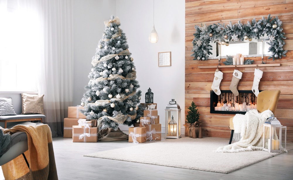 Классическая рождественская елка - как украсить к Рождеству?