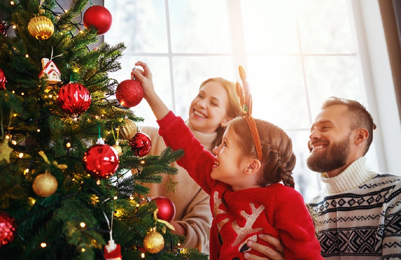 Mejores Ideas de Decoración del Árbol de Navidad para unas Fiestas Alegres