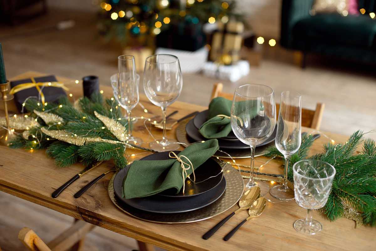 Dekoracja stołu -świąteczne serwetki
