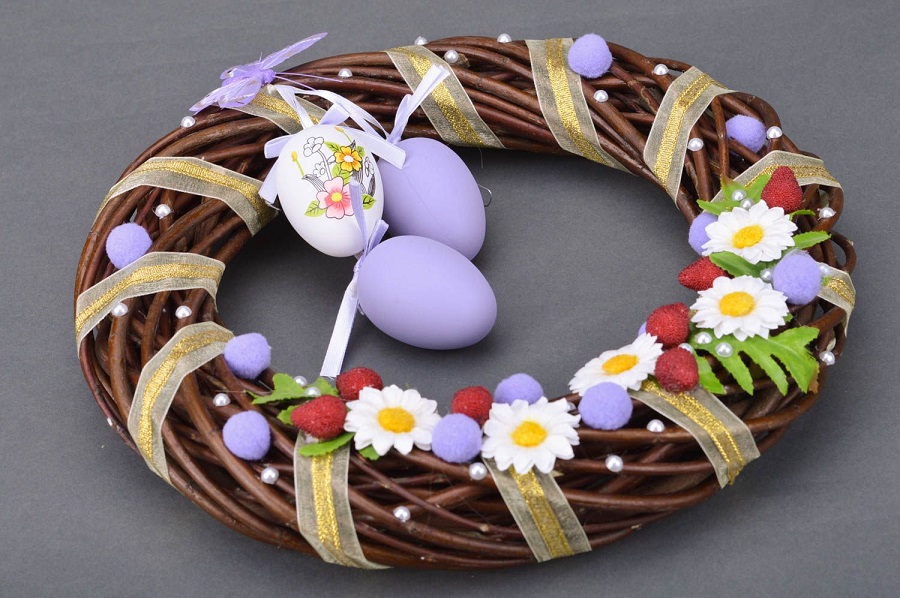 Easter wreaths made of wicker
