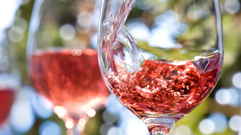 Receta de vino de uva rosa