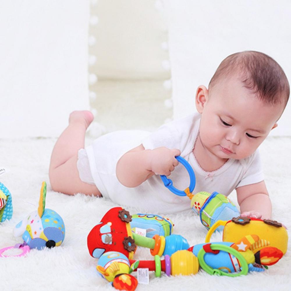 Sonajeros y juguetes que crujen: ideas perfectas para regalar a los bebés