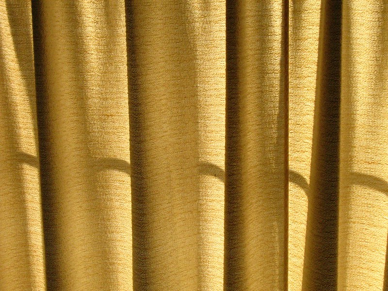 Illuminating window curtains