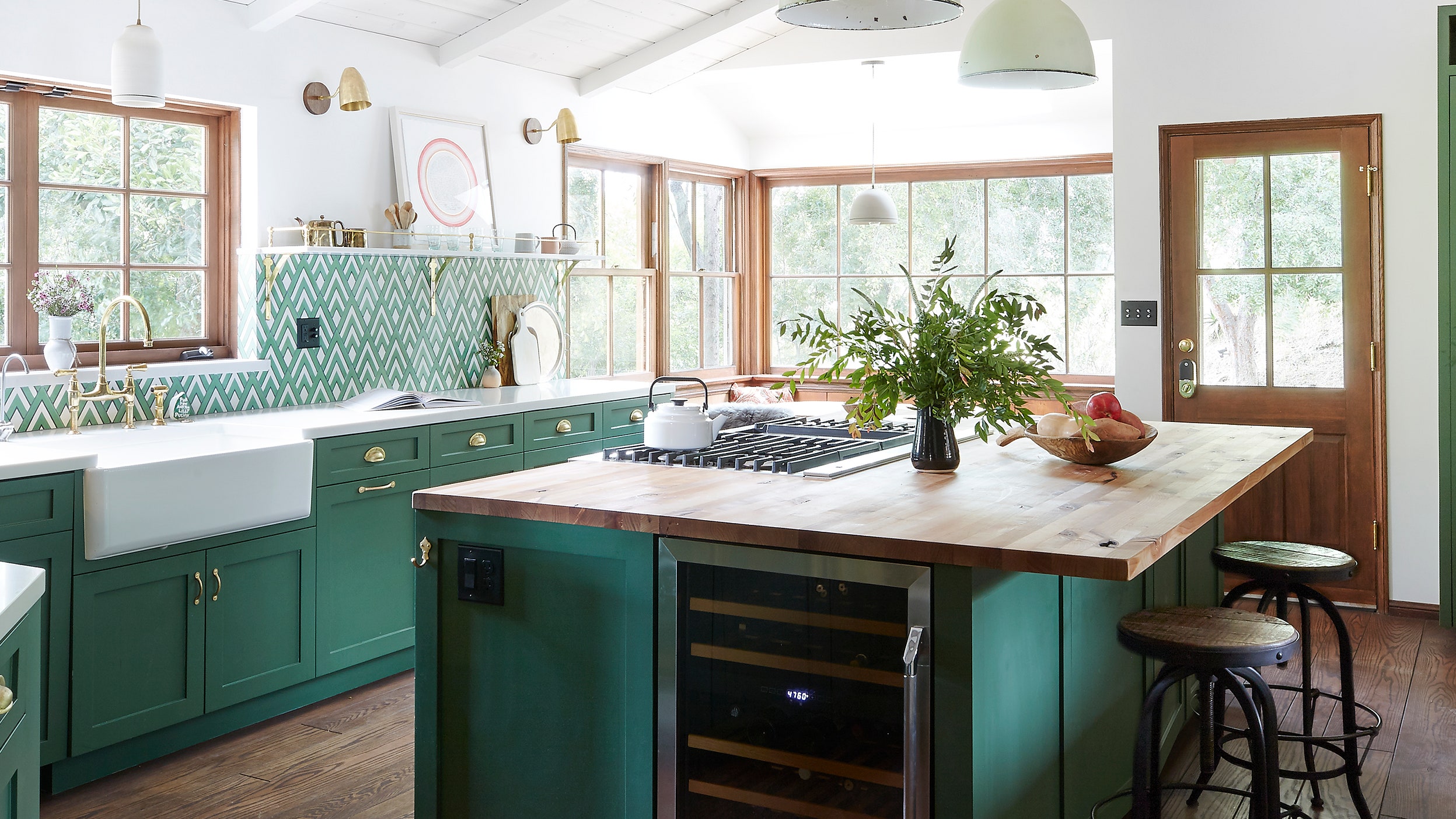 Eine mutige grüne Küche - ein lebendiges und inspirierendes Interieur